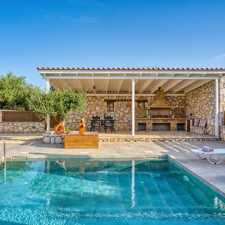 Astarte Villas - Astra Private Villas With Pool Vasilikí Екстериор снимка