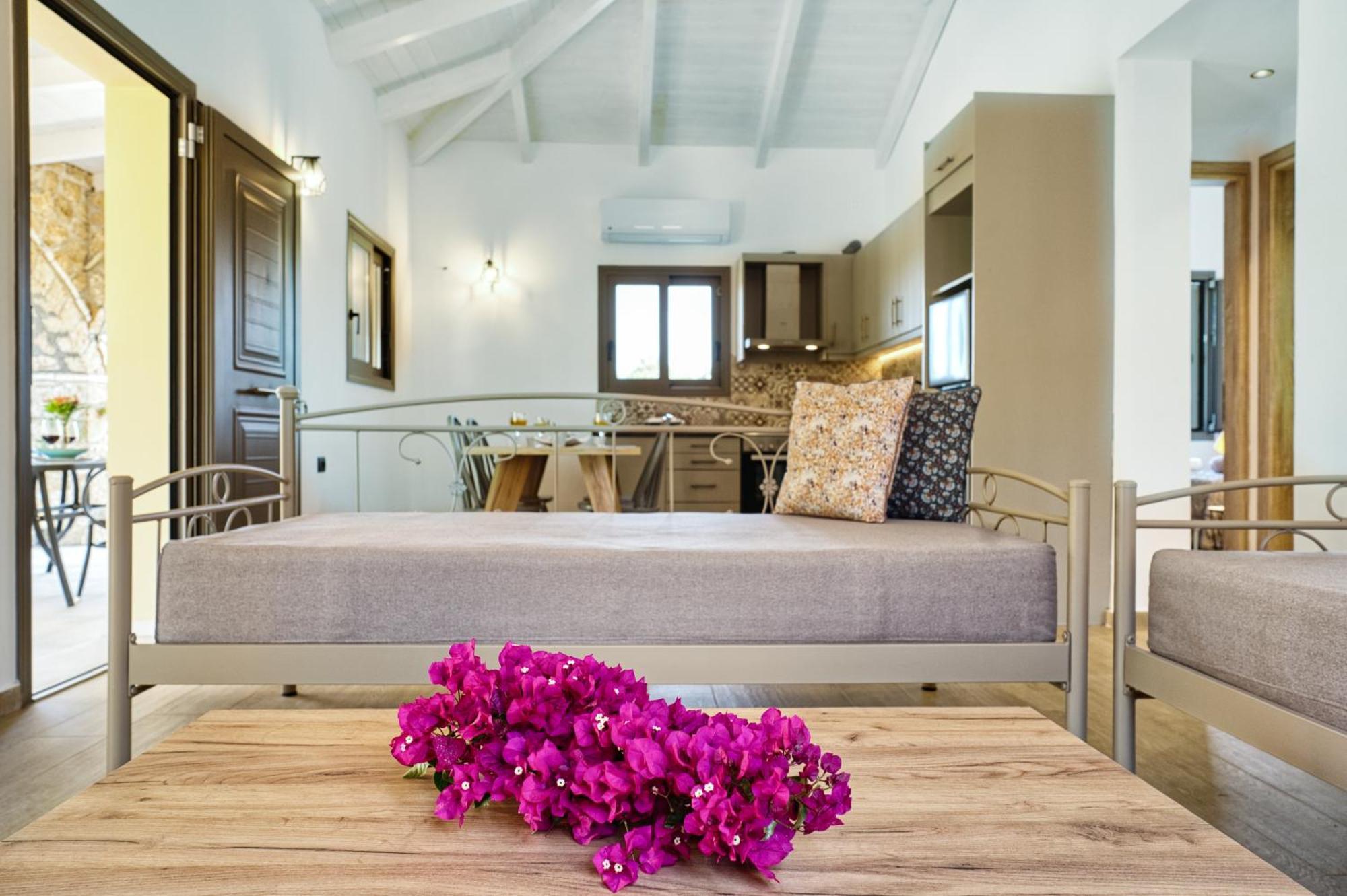 Astarte Villas - Astra Private Villas With Pool Vasilikí Екстериор снимка