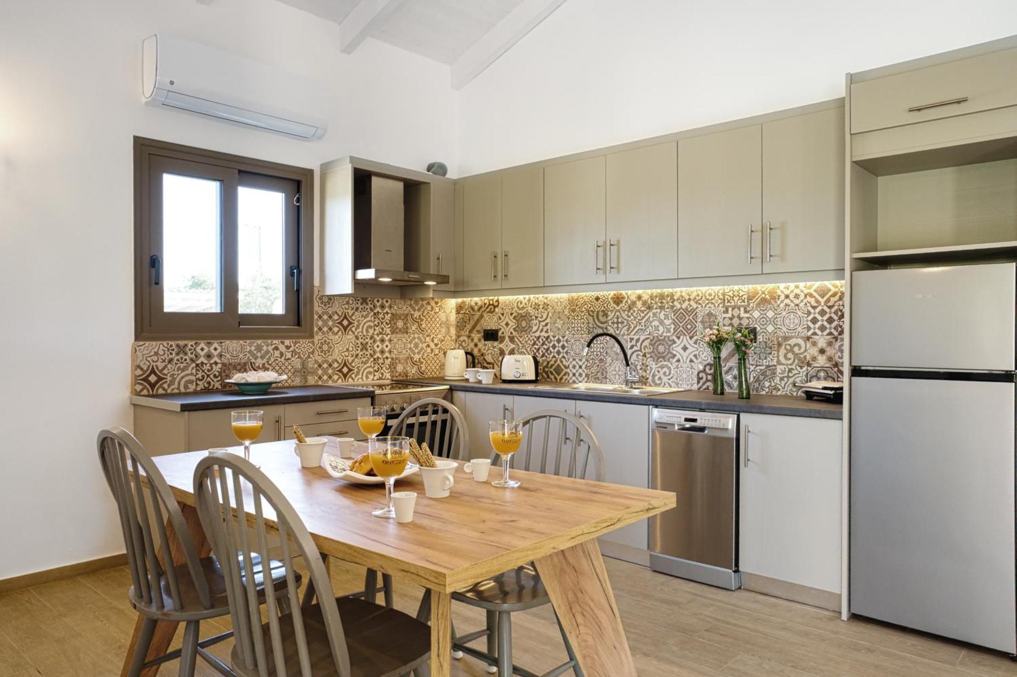 Astarte Villas - Astra Private Villas With Pool Vasilikí Екстериор снимка