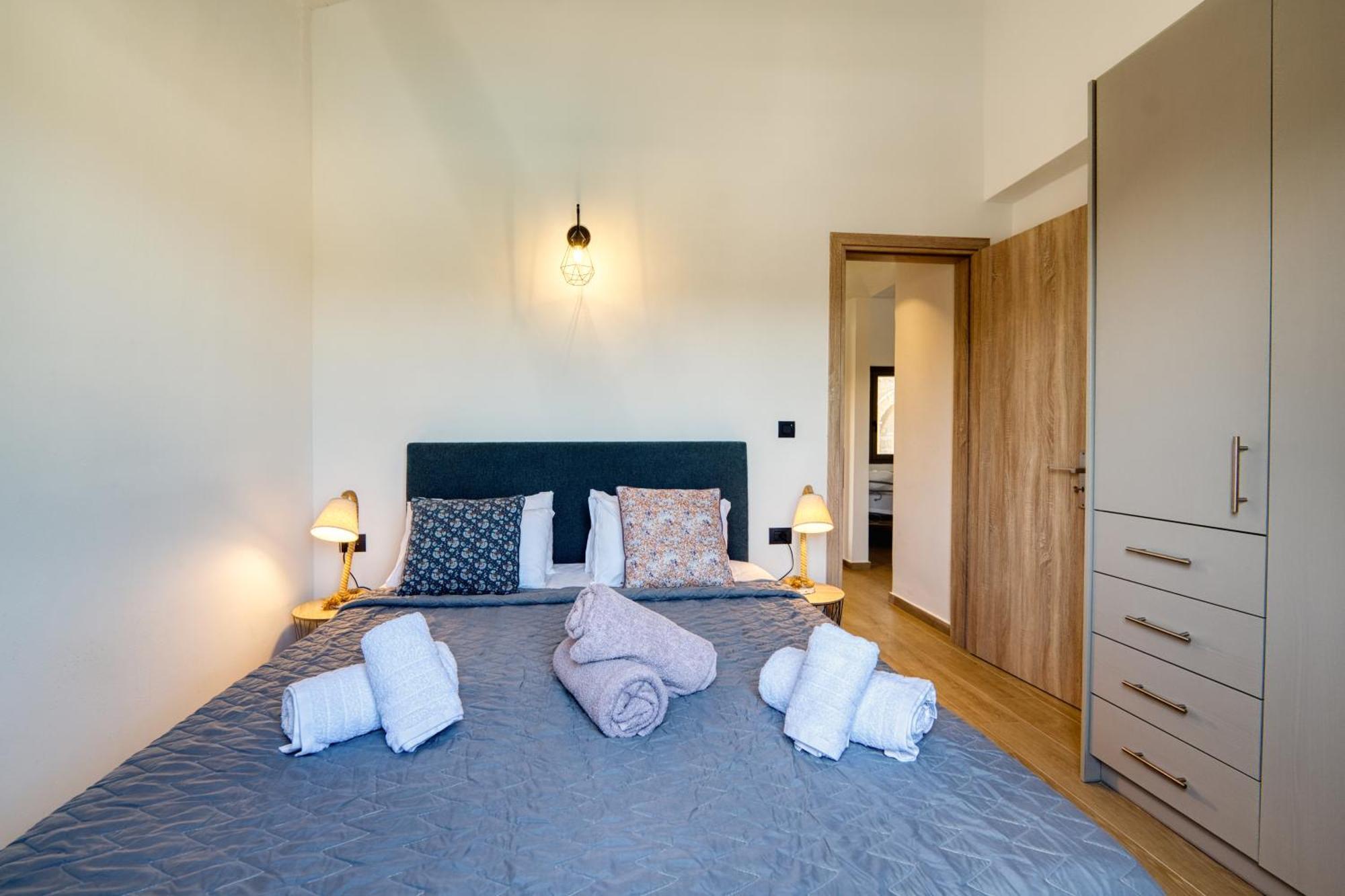 Astarte Villas - Astra Private Villas With Pool Vasilikí Екстериор снимка